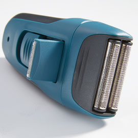 UltraStyle Rechargeable Foil Shaver - PF7320
