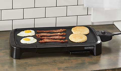 BLACK+DECKER Family-Sized Electric Griddle with Drip Tray, GD2011B 