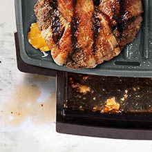 GEORGE FOREMAN® Contact Submersible™ Grill, 5-Serving Grill - Adjustable  Temperature Control, Black Plates, Wash the entire grill