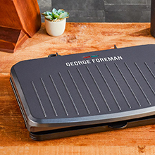 George Foreman 9-Serving Classic Plate Electric Indoor Grill and Panini  Press, Gray, GRS120GT